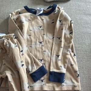 Petite Bateau PJs 🐑 Sz 4 years